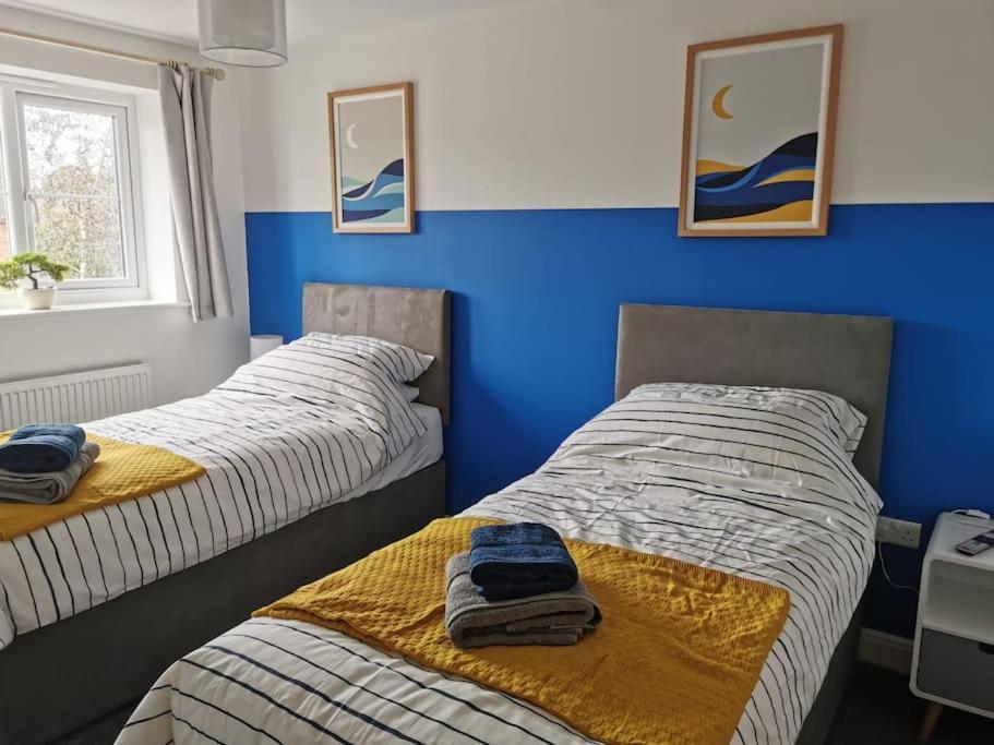 Modern Roomy 3 Bedroom Home Pershore Dış mekan fotoğraf